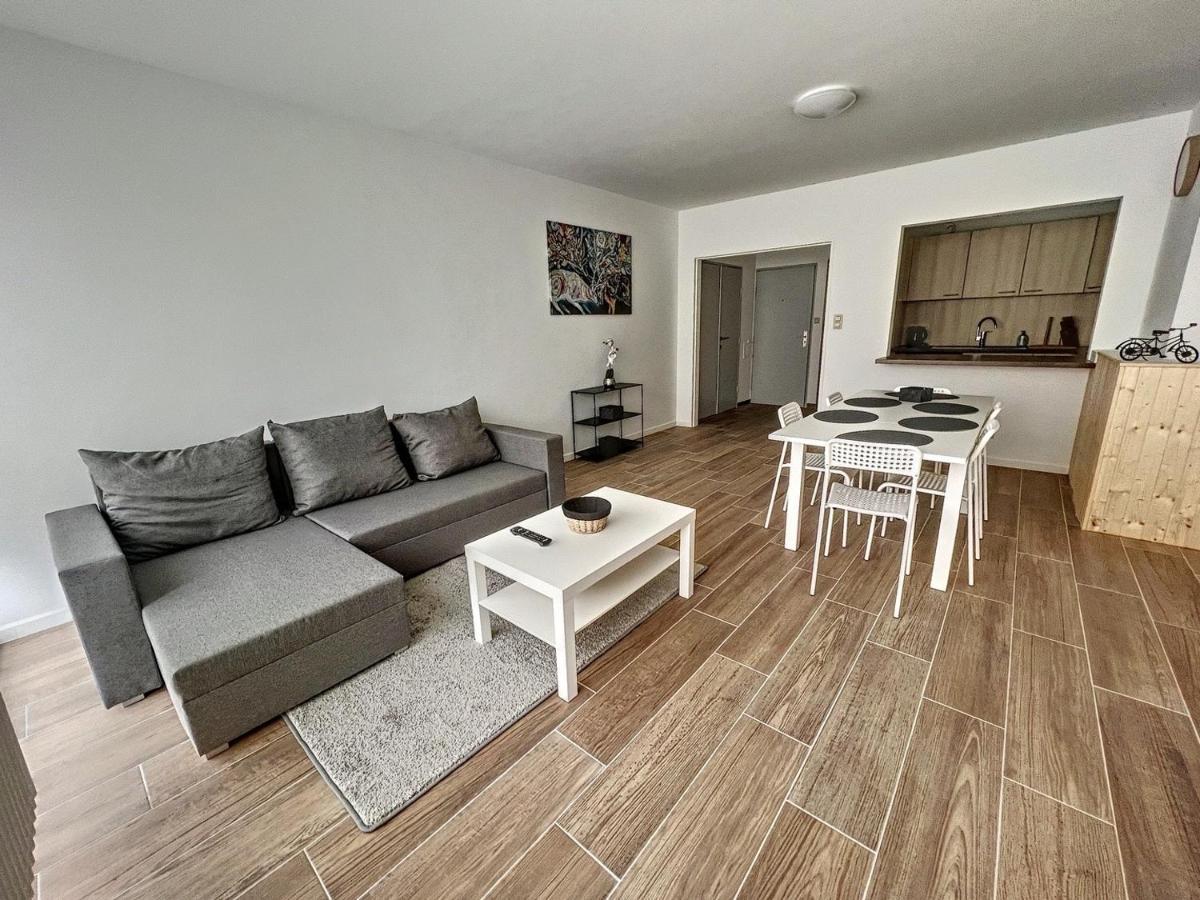 Tirou 5 Centre - Gare - Aeroport Apartment Charleroi Luaran gambar